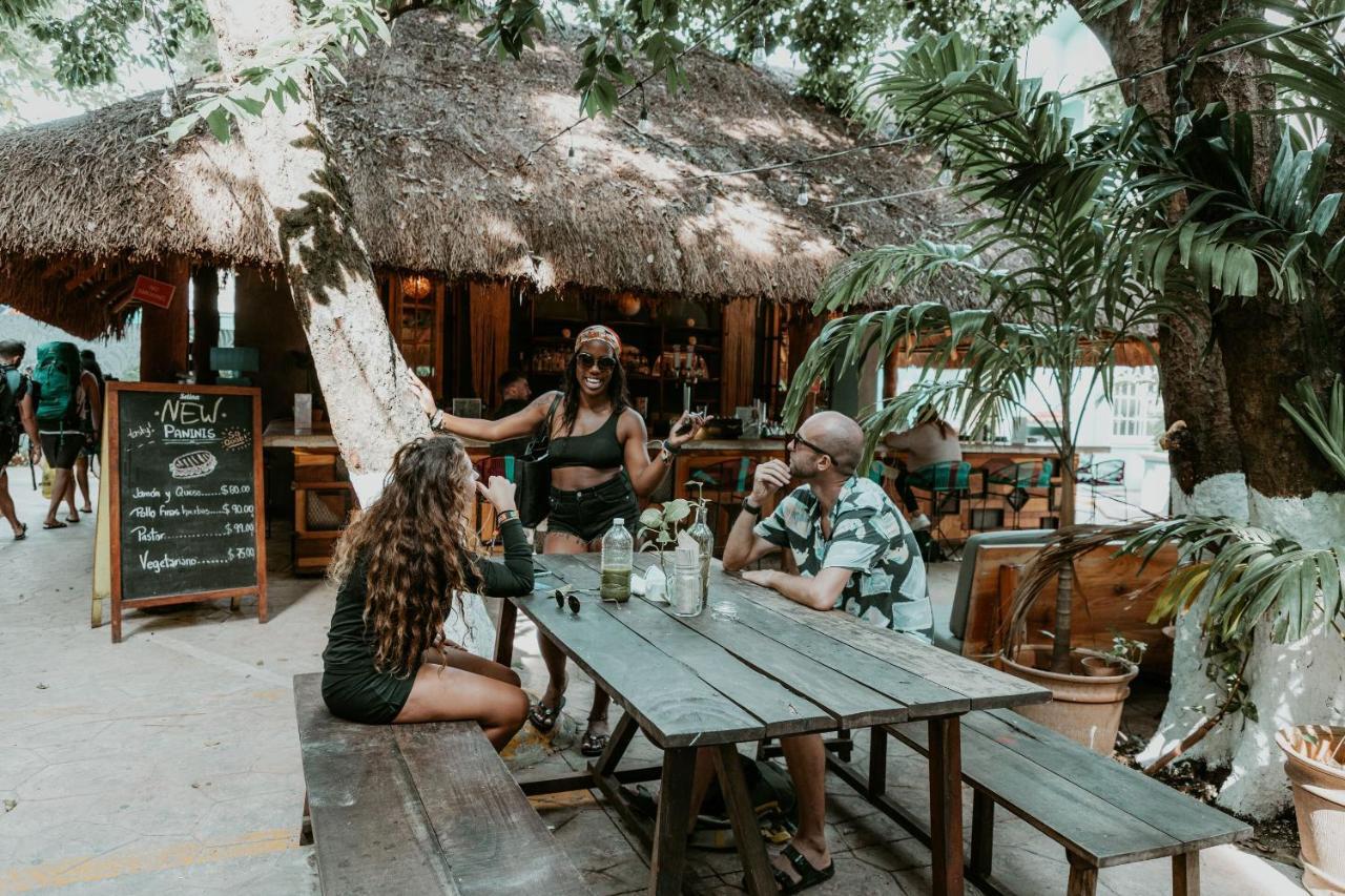 Selina Playa Del Carmen Hotel ภายนอก รูปภาพ